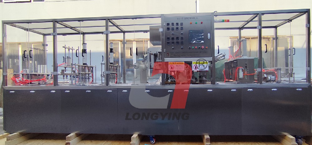 龍應(yīng)冰淇淋灌裝封口機(jī) 龍應(yīng)冰淇淋灌裝封口機(jī)